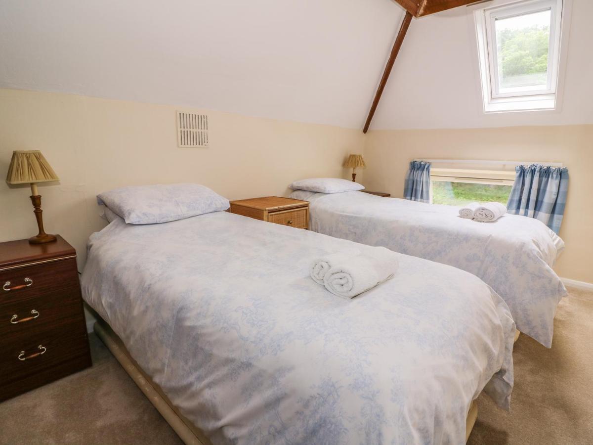 Gardener'S Cottage 兰德林多德威尔斯 外观 照片