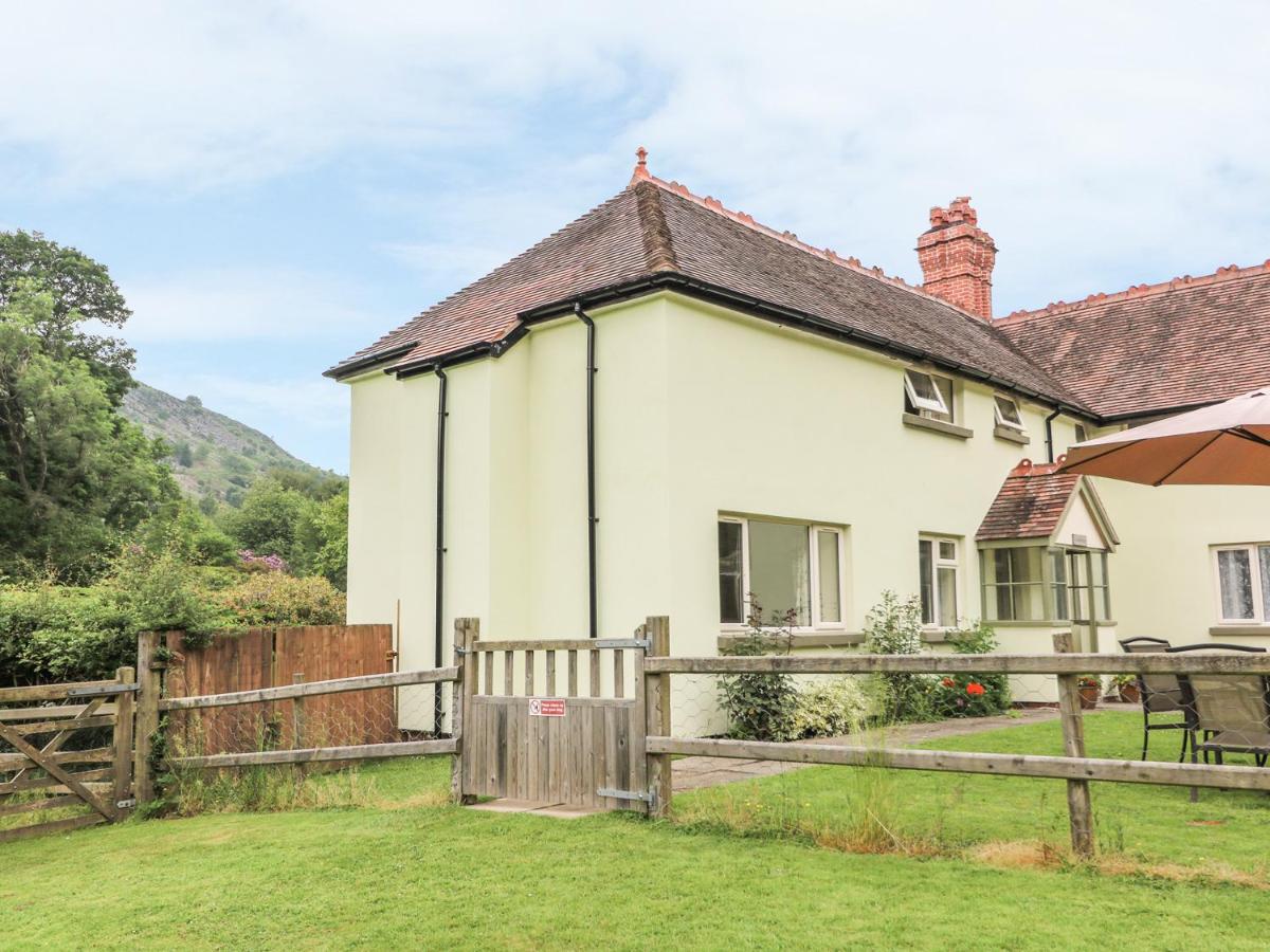 Gardener'S Cottage 兰德林多德威尔斯 外观 照片